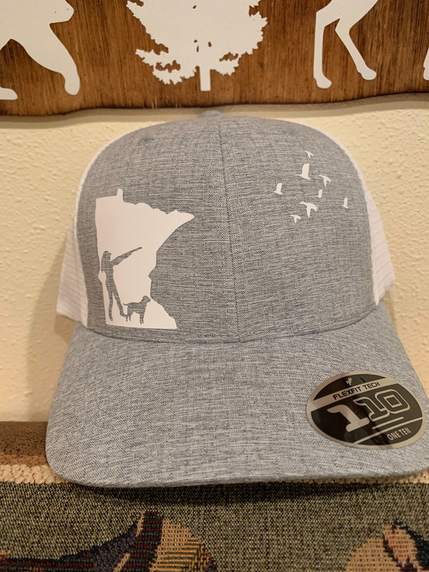 Minnesota Woman Waterfowl Hunter Light Gray/White Snapback Flexfit 110 Hat